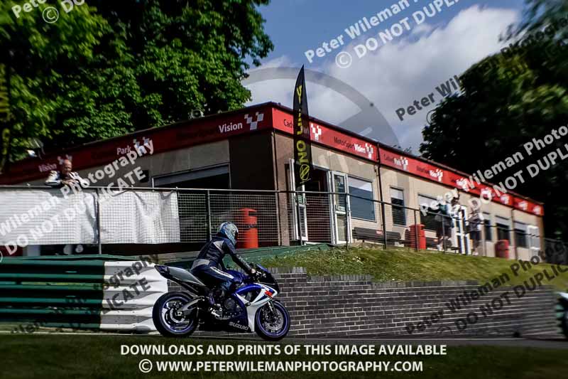 cadwell no limits trackday;cadwell park;cadwell park photographs;cadwell trackday photographs;enduro digital images;event digital images;eventdigitalimages;no limits trackdays;peter wileman photography;racing digital images;trackday digital images;trackday photos